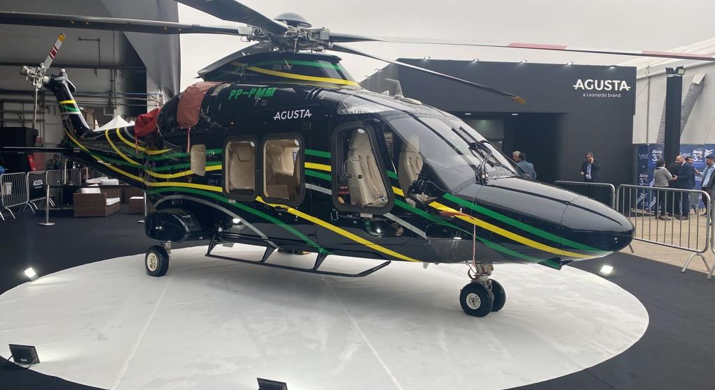 Leonardo’s VIP/corporate helicopter fleet set to grow in Brazil with new orders announced at LABACE 2022
